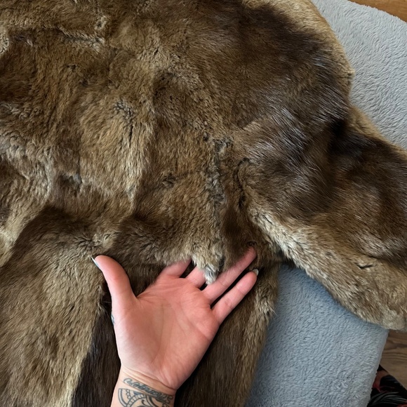 Vintage Fur Coat - Picture 15 of 16